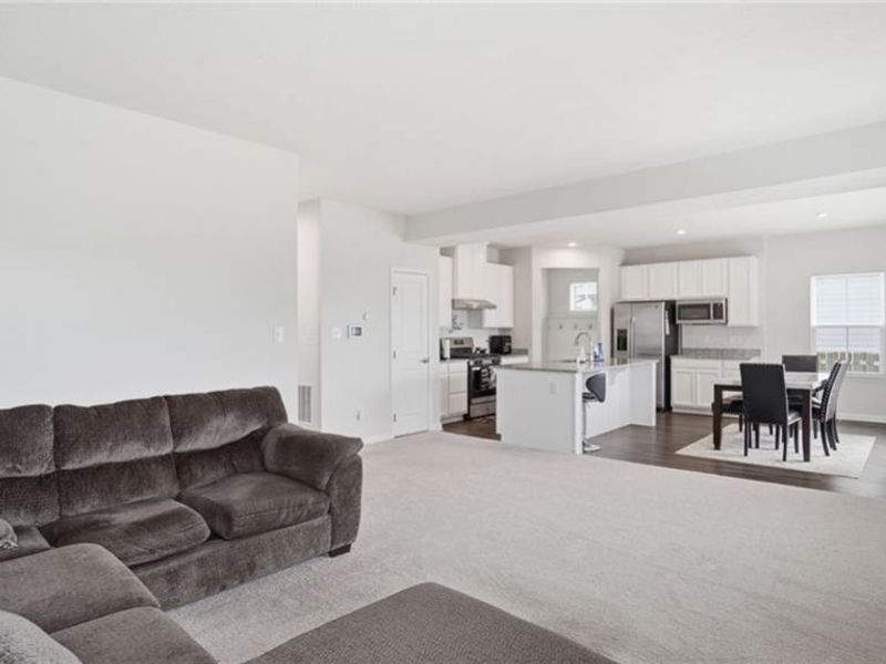 320 Chevington, Tipp City, OH 45371 Photo 12