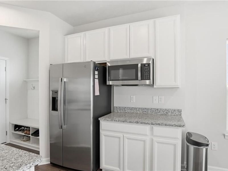 320 Chevington, Tipp City, OH 45371 Photo 16