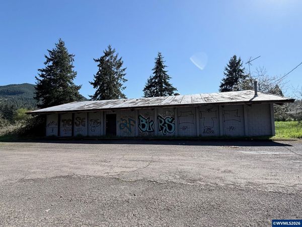 40144 Big Fall Creek Rd, Fall Creek, OR 97438