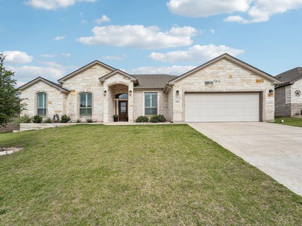 3417 Waggoner DR, Belton, TX 76513