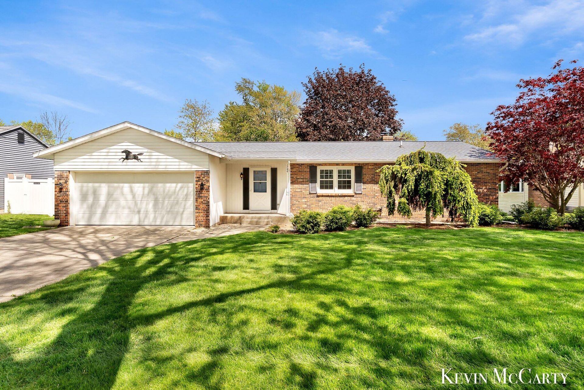 1746 Edgewood Avenue Se, Grand Rapids, MI 49506 Main Photo