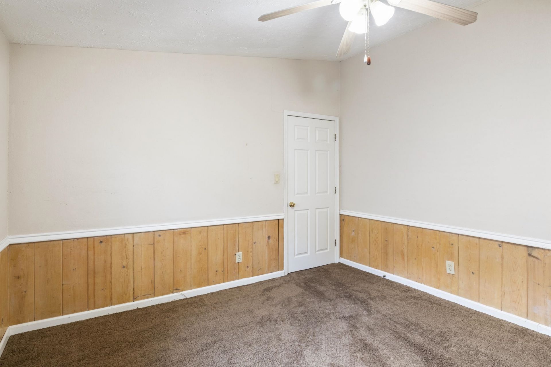 111 N Hollywood Dr.  Photo 23
