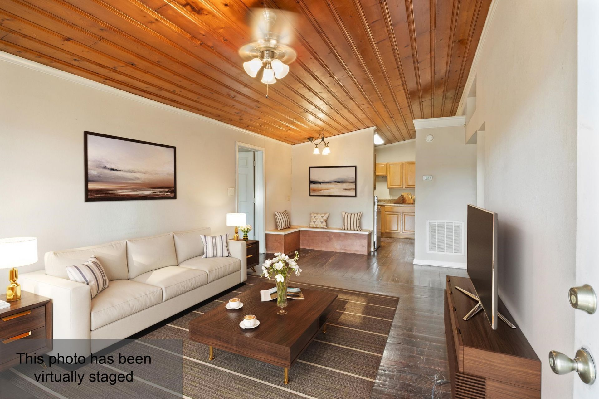 111 N Hollywood Dr.  Photo 8