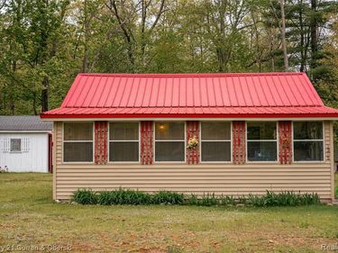 3385 Woods Road, Hayes Twp, MI 48625