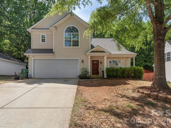 7923 Shiny Meadow Lane, Charlotte, NC 28215