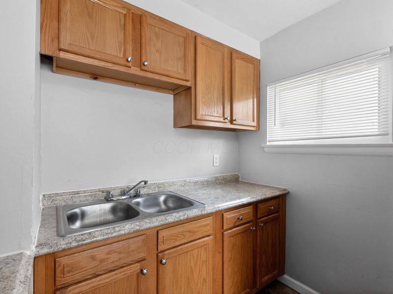 329 S Weyant Avenue, Columbus, OH 43213 Photo 14