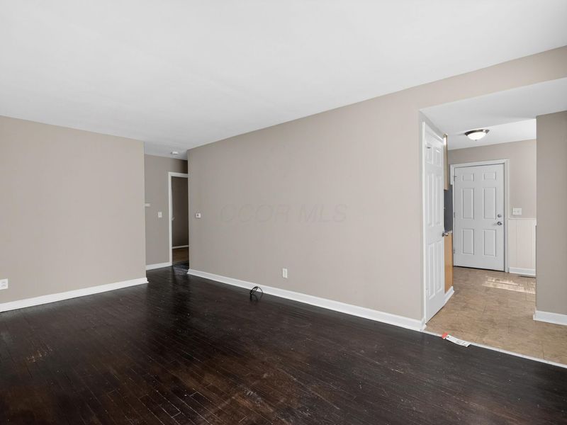 329 S Weyant Avenue, Columbus, OH 43213 Photo 8