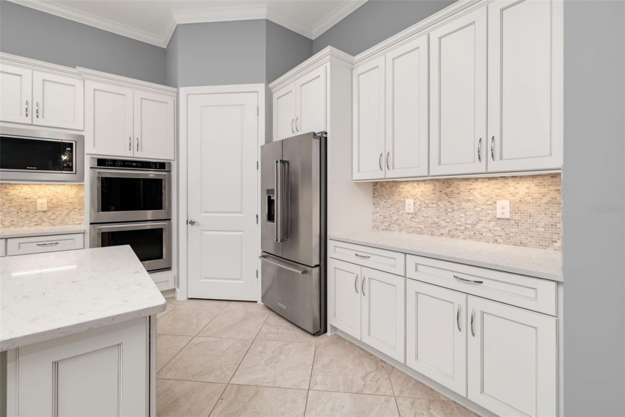 825 Seascape Place, Sarasota, FL 34240 Photo