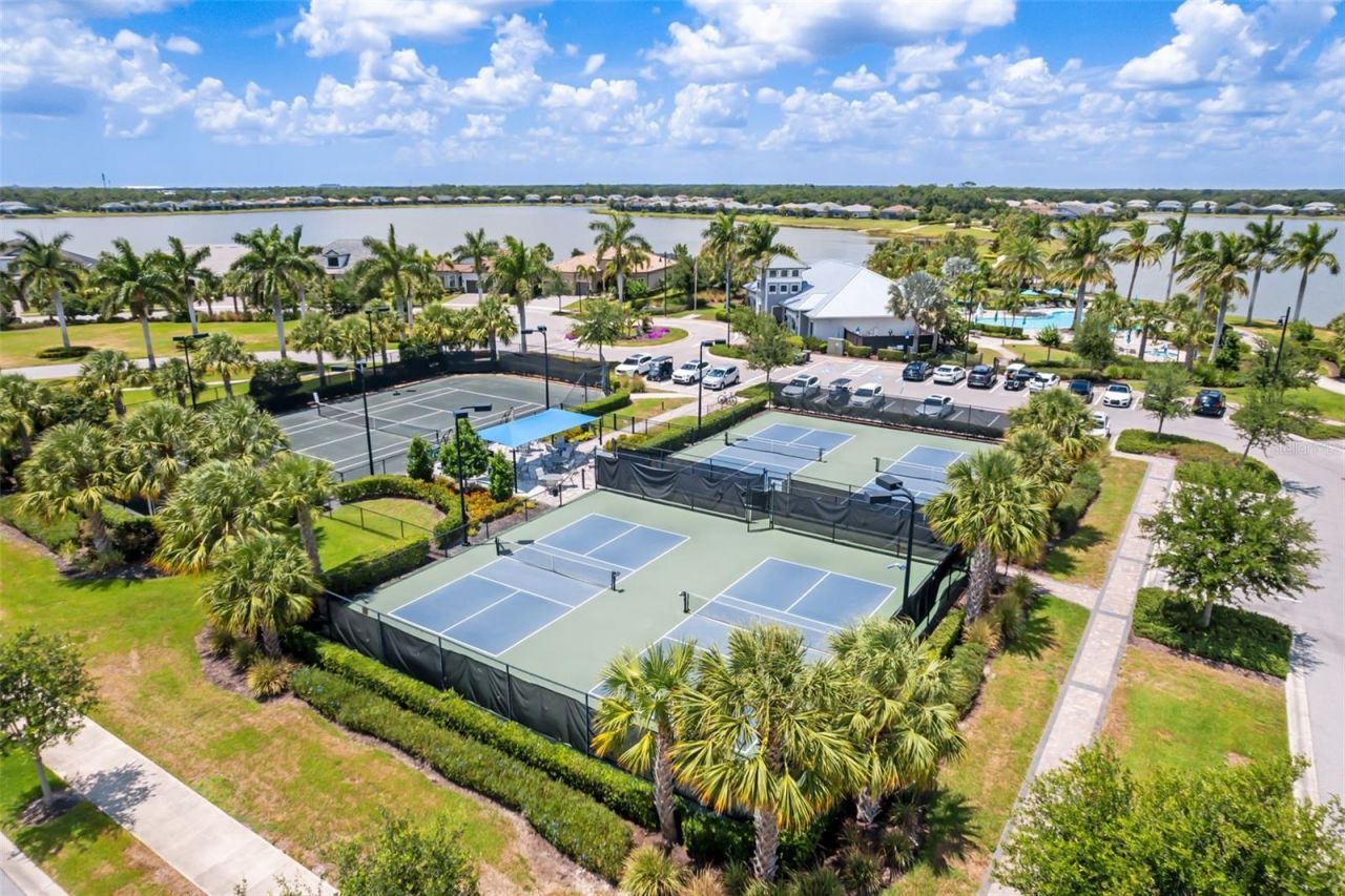 825 Seascape Place, Sarasota, FL 34240 Photo