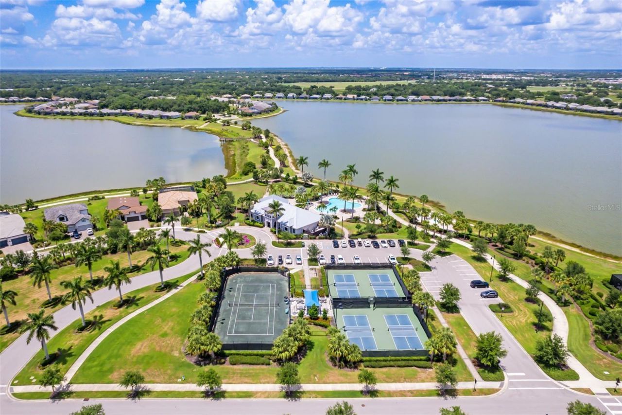 825 Seascape Place, Sarasota, FL 34240 Photo