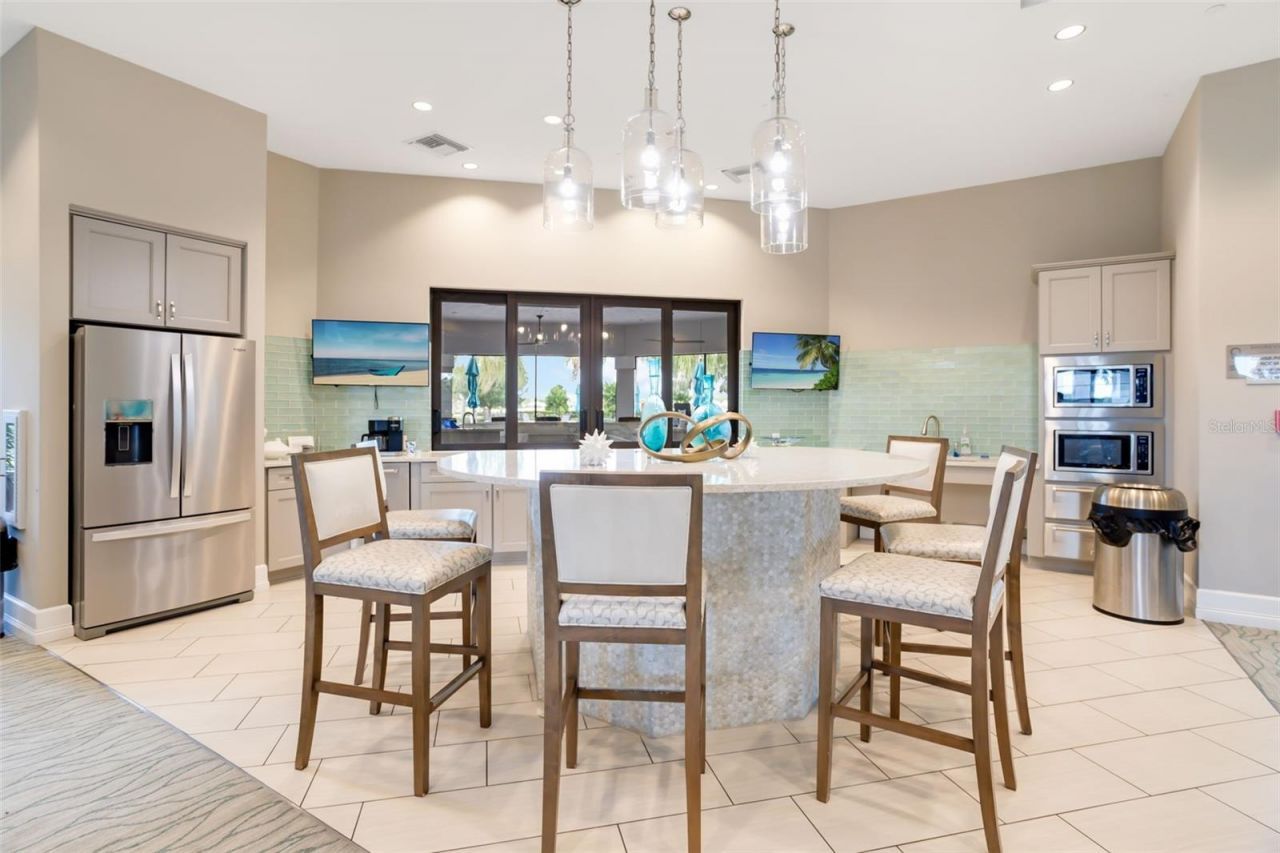 825 Seascape Place, Sarasota, FL 34240 Photo