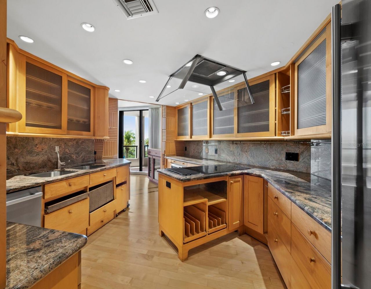 1211 Gulf Of Mexico Drive, Unit 109, Longboat Key, FL 34228 Photo
