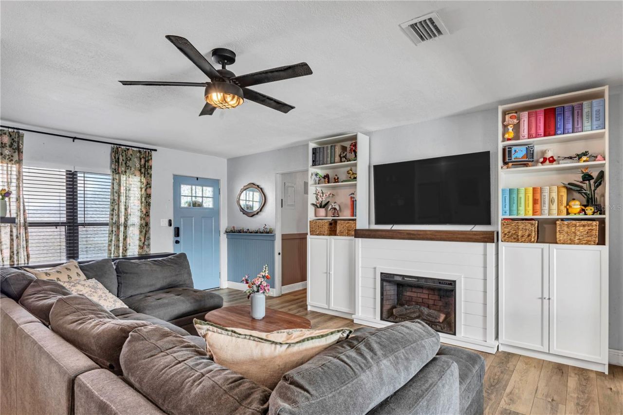 1632 Hollis Drive, Orlando, FL 32822 Photo