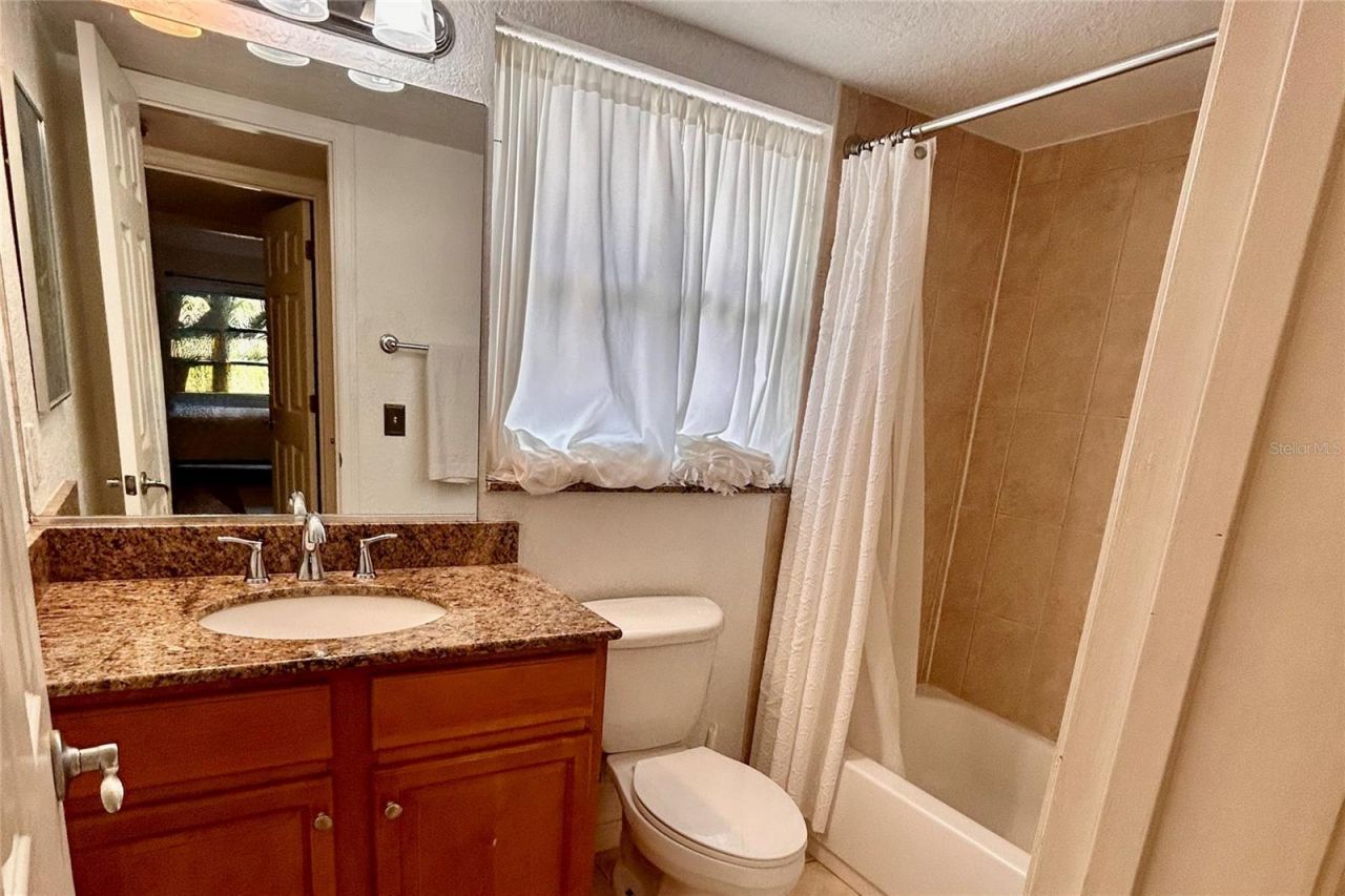 972 La Costa Circle, Unit 3, Sarasota, FL 34237 Photo