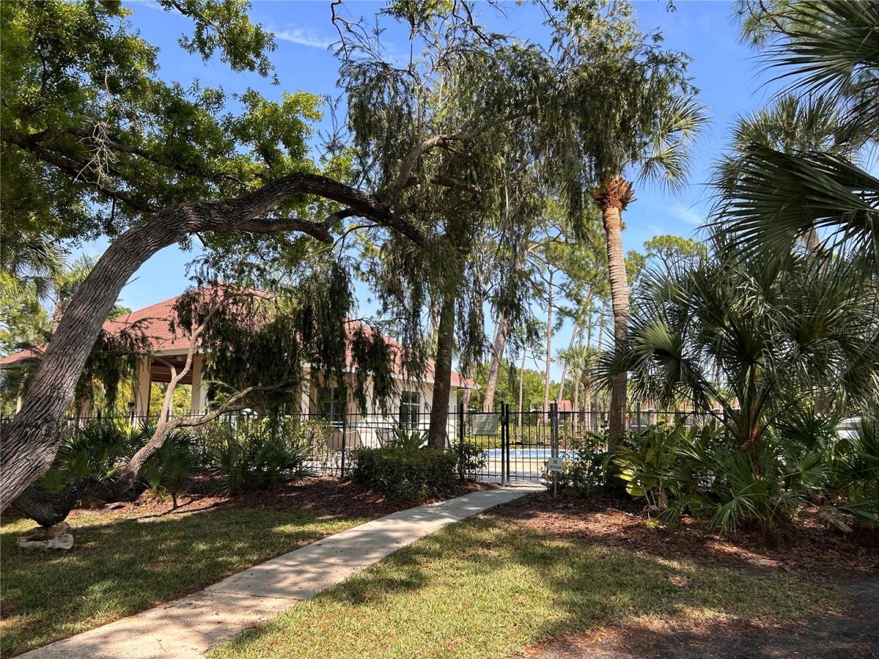 972 La Costa Circle, Unit 3, Sarasota, FL 34237 Photo