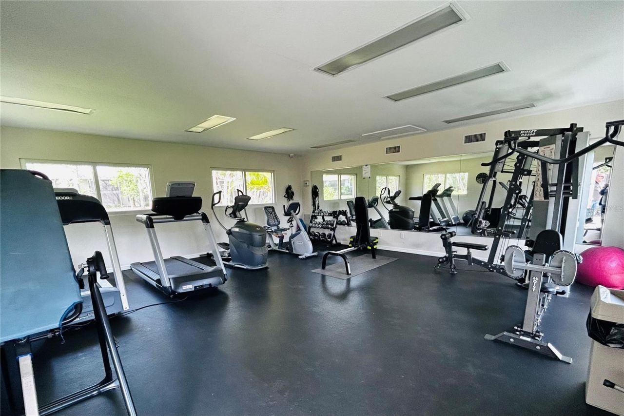 972 La Costa Circle, Unit 3, Sarasota, FL 34237 Photo