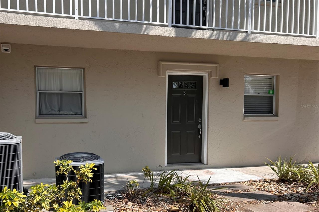 972 La Costa Circle, Unit 3, Sarasota, FL 34237 Photo