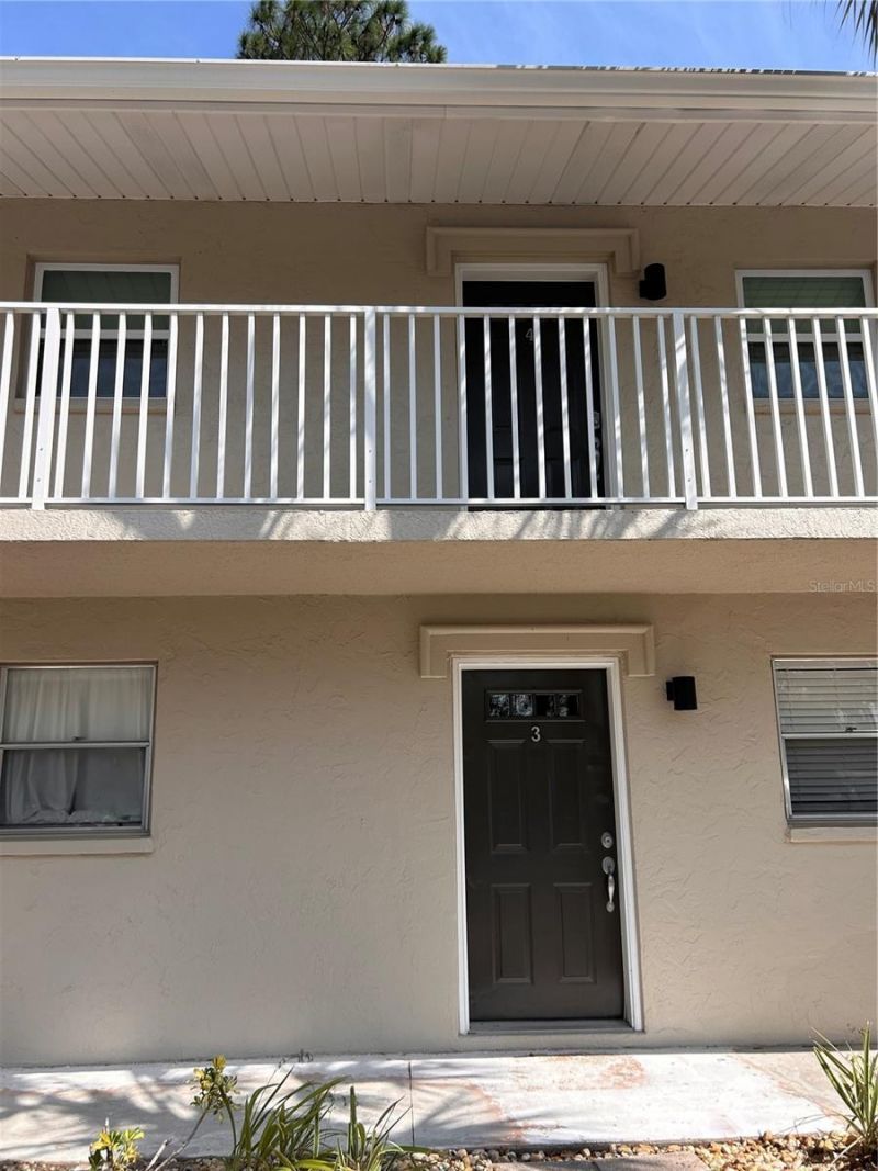 972 La Costa Circle, Unit 3, Sarasota, FL 34237 Photo