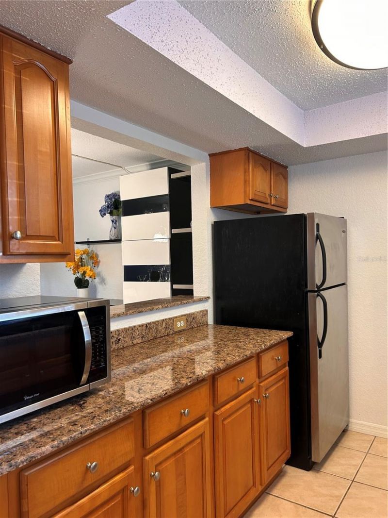 972 La Costa Circle, Unit 3, Sarasota, FL 34237 Photo