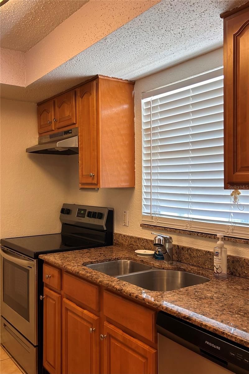 972 La Costa Circle, Unit 3, Sarasota, FL 34237 Photo
