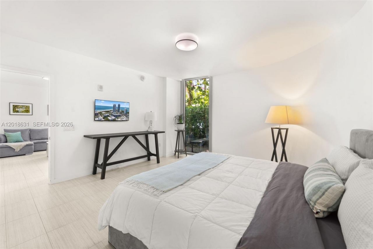 1 Collins Ave , Unit 108, Miami Beach, FL 33139 Photo