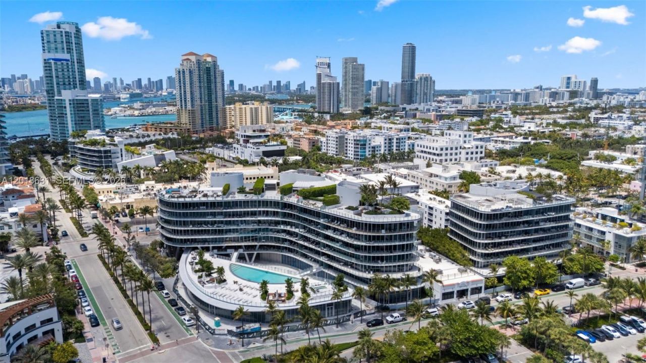 1 Collins Ave , Unit 108, Miami Beach, FL 33139 Photo