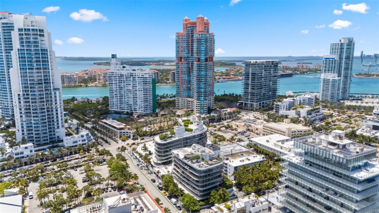 1 Collins Ave , Unit 108, Miami Beach, FL 33139 Photo
