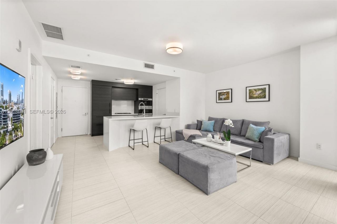 1 Collins Ave , Unit 108, Miami Beach, FL 33139 Photo