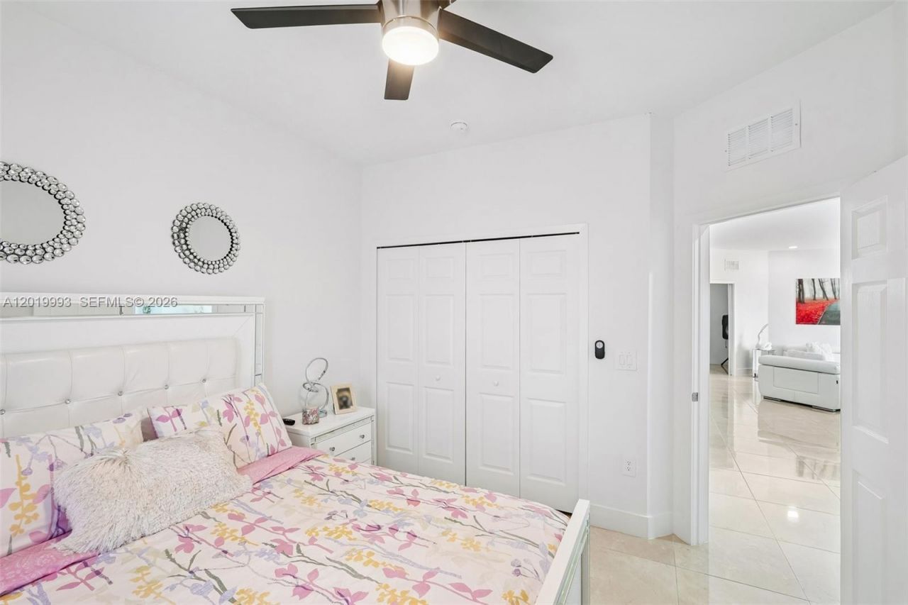 910 Richmond Ave N , Lehigh Acres, FL 33972 Photo