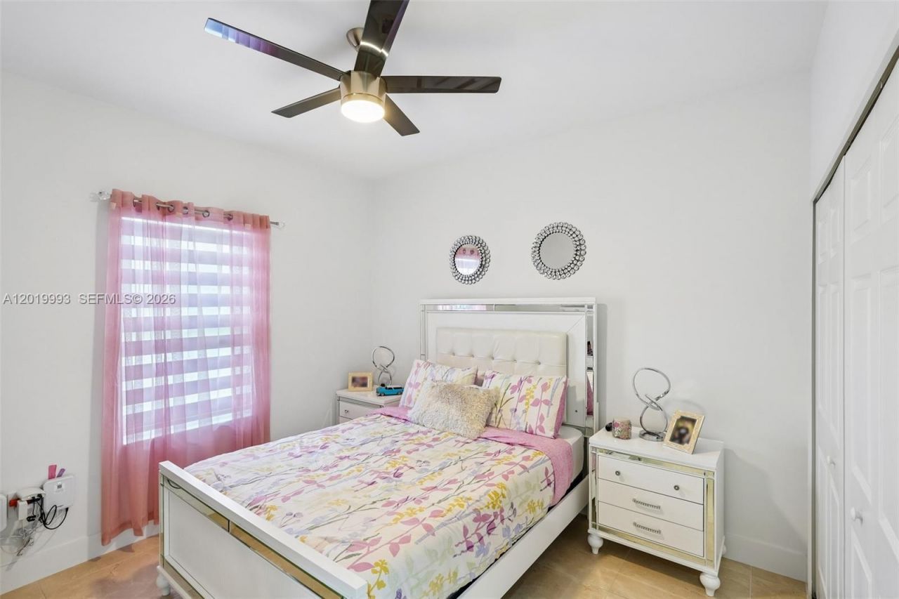 910 Richmond Ave N , Lehigh Acres, FL 33972 Photo