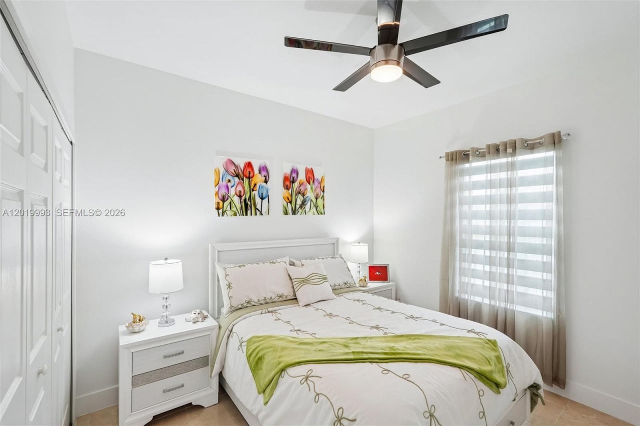 910 Richmond Ave N , Lehigh Acres, FL 33972 Photo