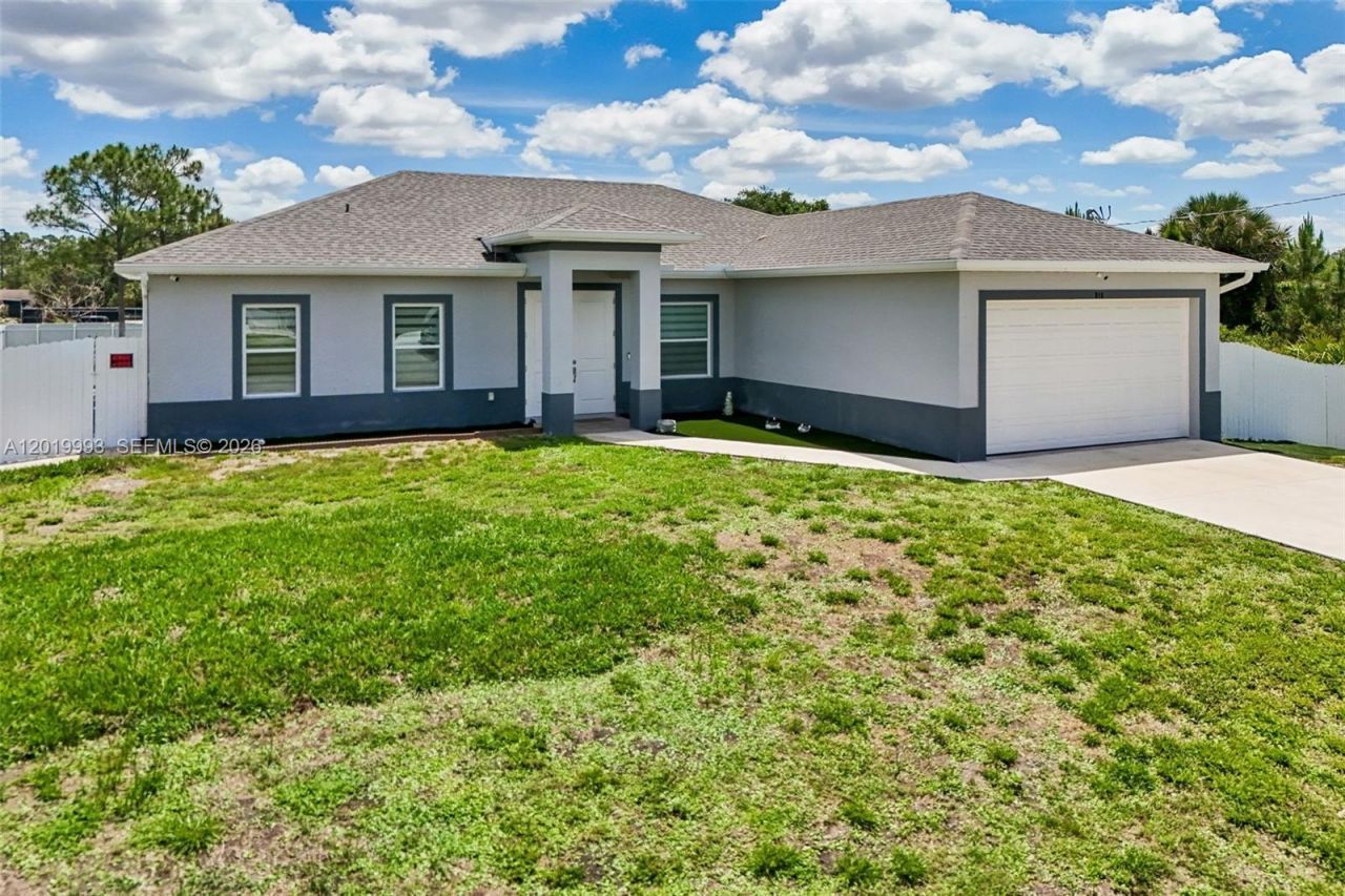 910 Richmond Ave N , Lehigh Acres, FL 33972 Photo