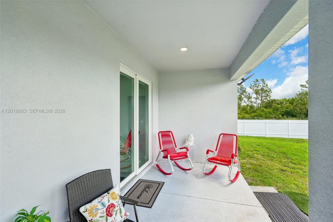910 Richmond Ave N , Lehigh Acres, FL 33972 Photo