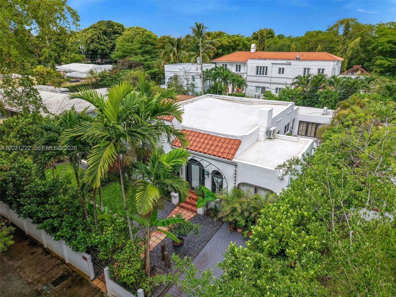 1214 Capri St , Coral Gables, FL 33134 Photo