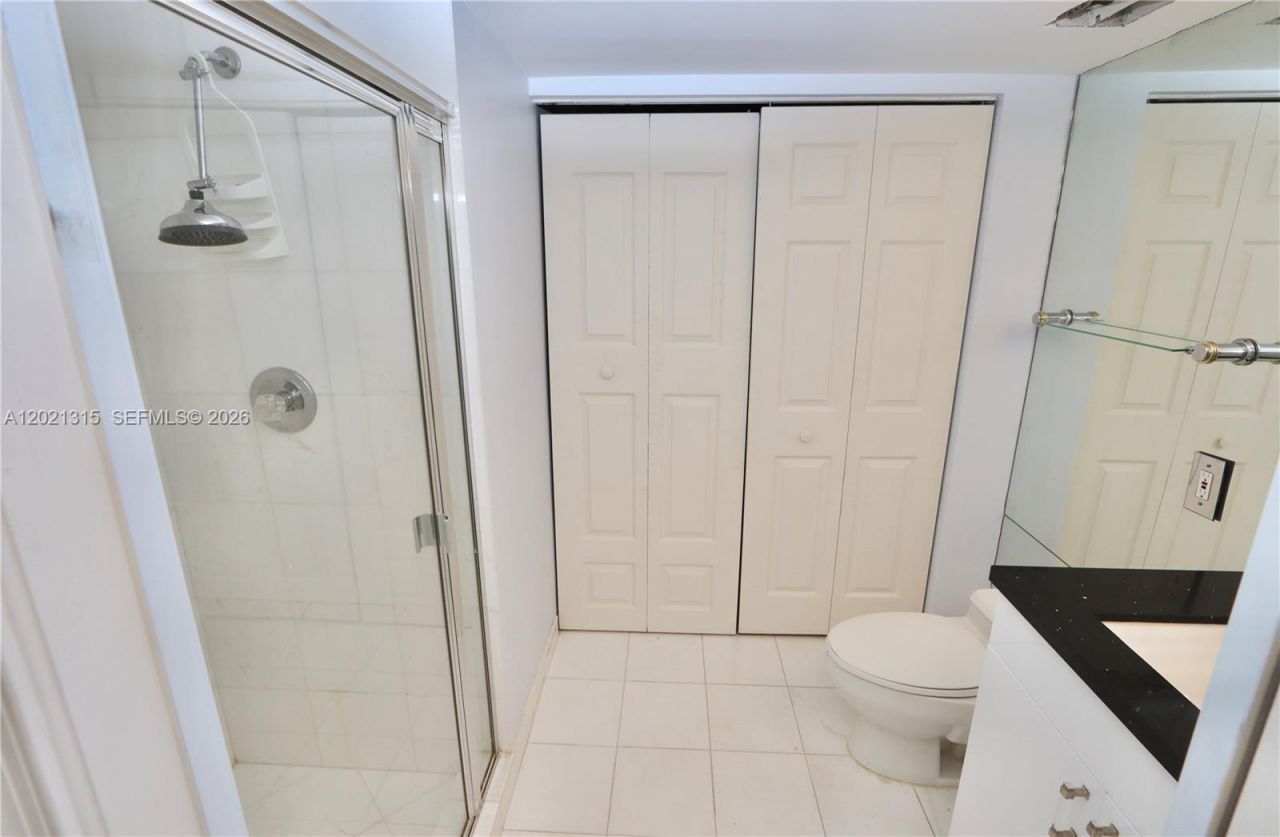 3530 Mystic Pointe Dr , Unit 2510, Aventura, FL 33180 Photo