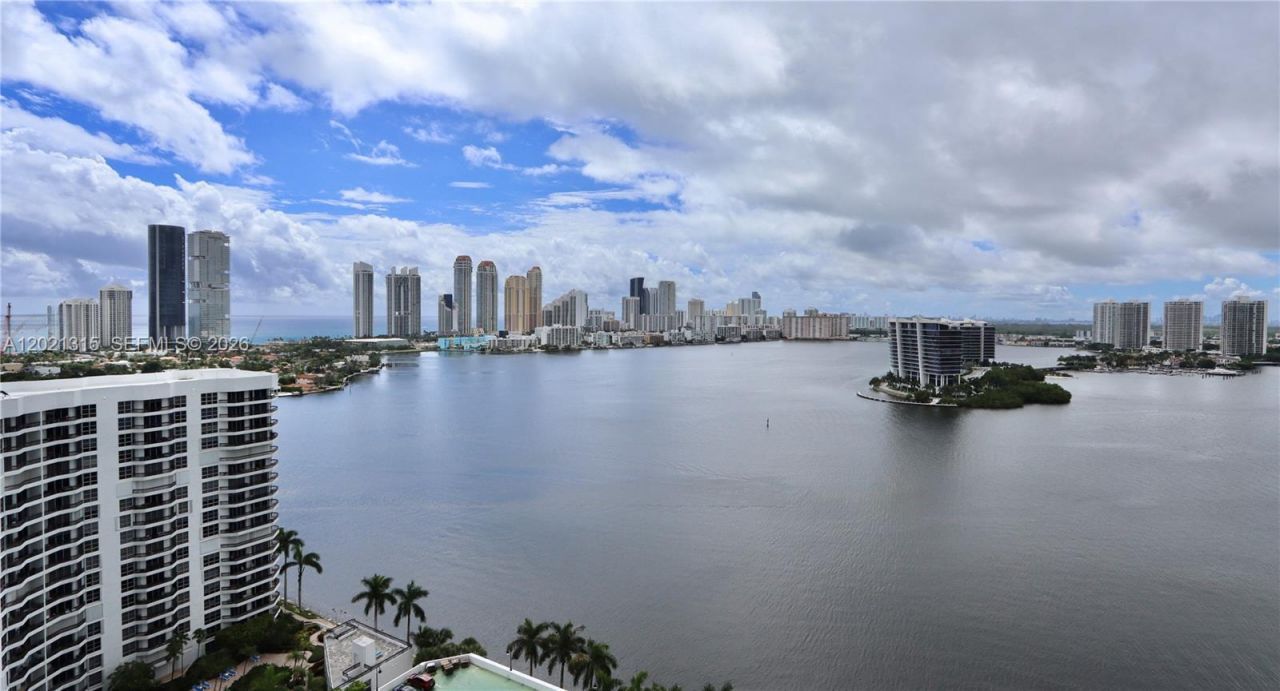 3530 Mystic Pointe Dr , Unit 2510, Aventura, FL 33180 Photo