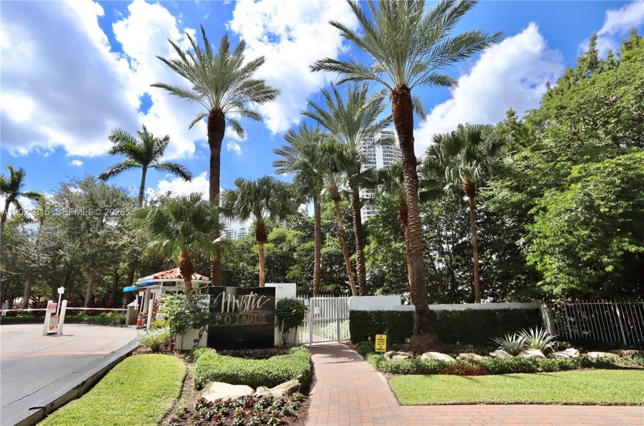 3530 Mystic Pointe Dr , Unit 2510, Aventura, FL 33180 Photo