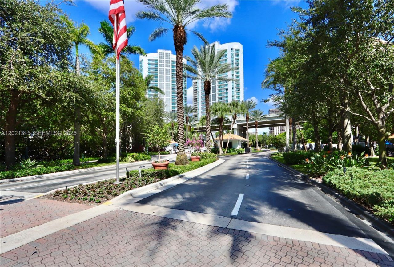 3530 Mystic Pointe Dr , Unit 2510, Aventura, FL 33180 Photo