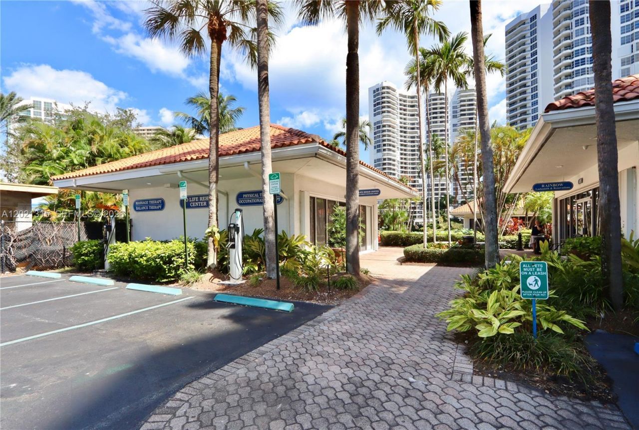 3530 Mystic Pointe Dr , Unit 2510, Aventura, FL 33180 Photo