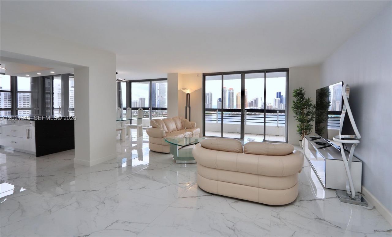 3530 Mystic Pointe Dr , Unit 2510, Aventura, FL 33180 Photo