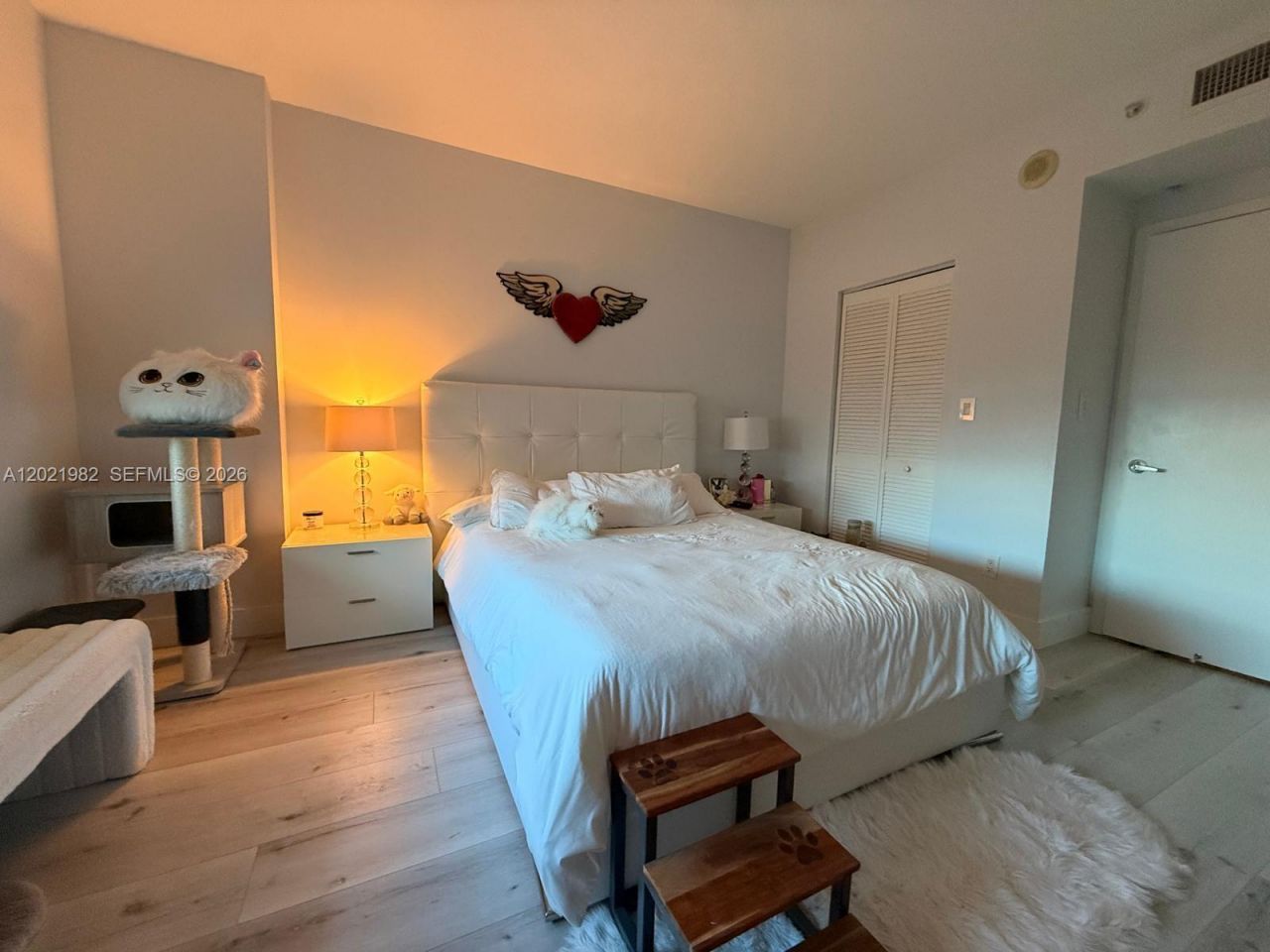 325 S Biscayne Blvd , Unit 2024, Miami, FL 33131 Photo