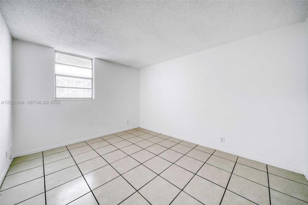 801 NW 47th Ave , Unit 515W, Miami, FL 33126 Photo
