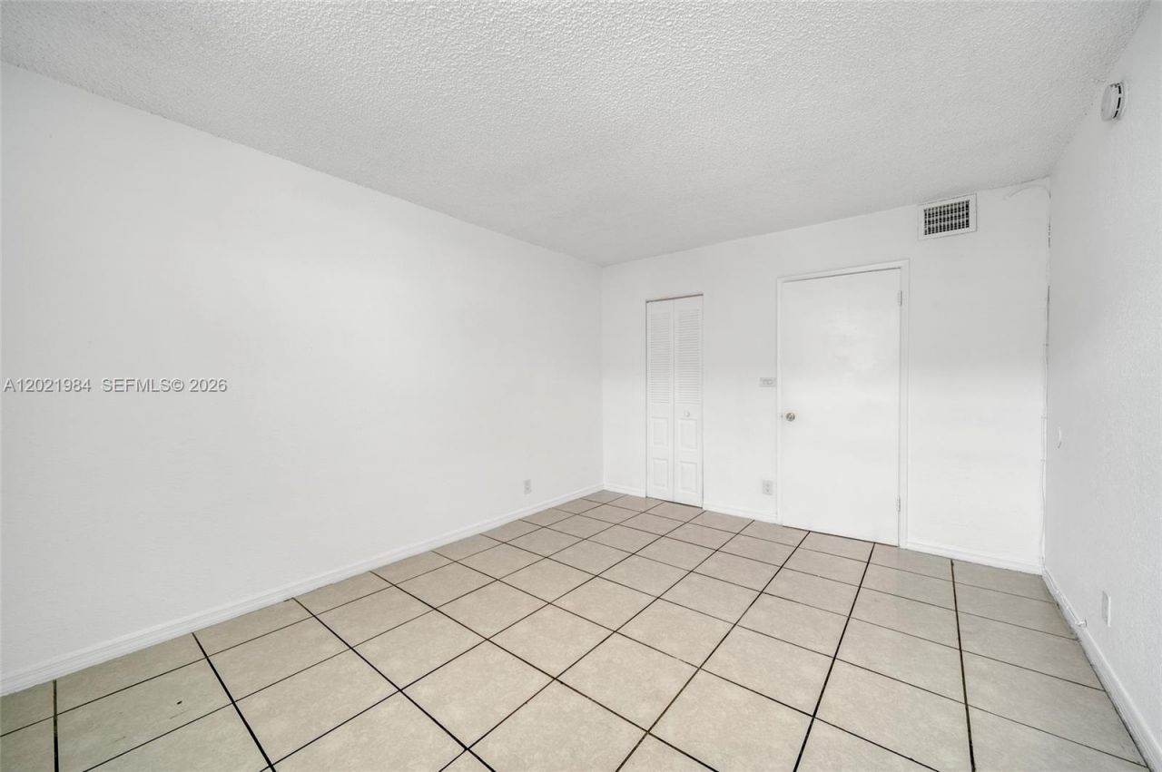 801 NW 47th Ave , Unit 515W, Miami, FL 33126 Photo