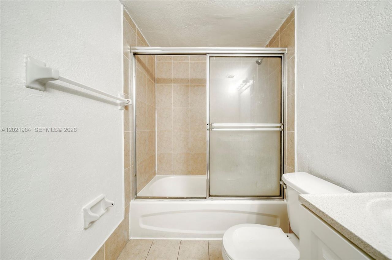 801 NW 47th Ave , Unit 515W, Miami, FL 33126 Photo