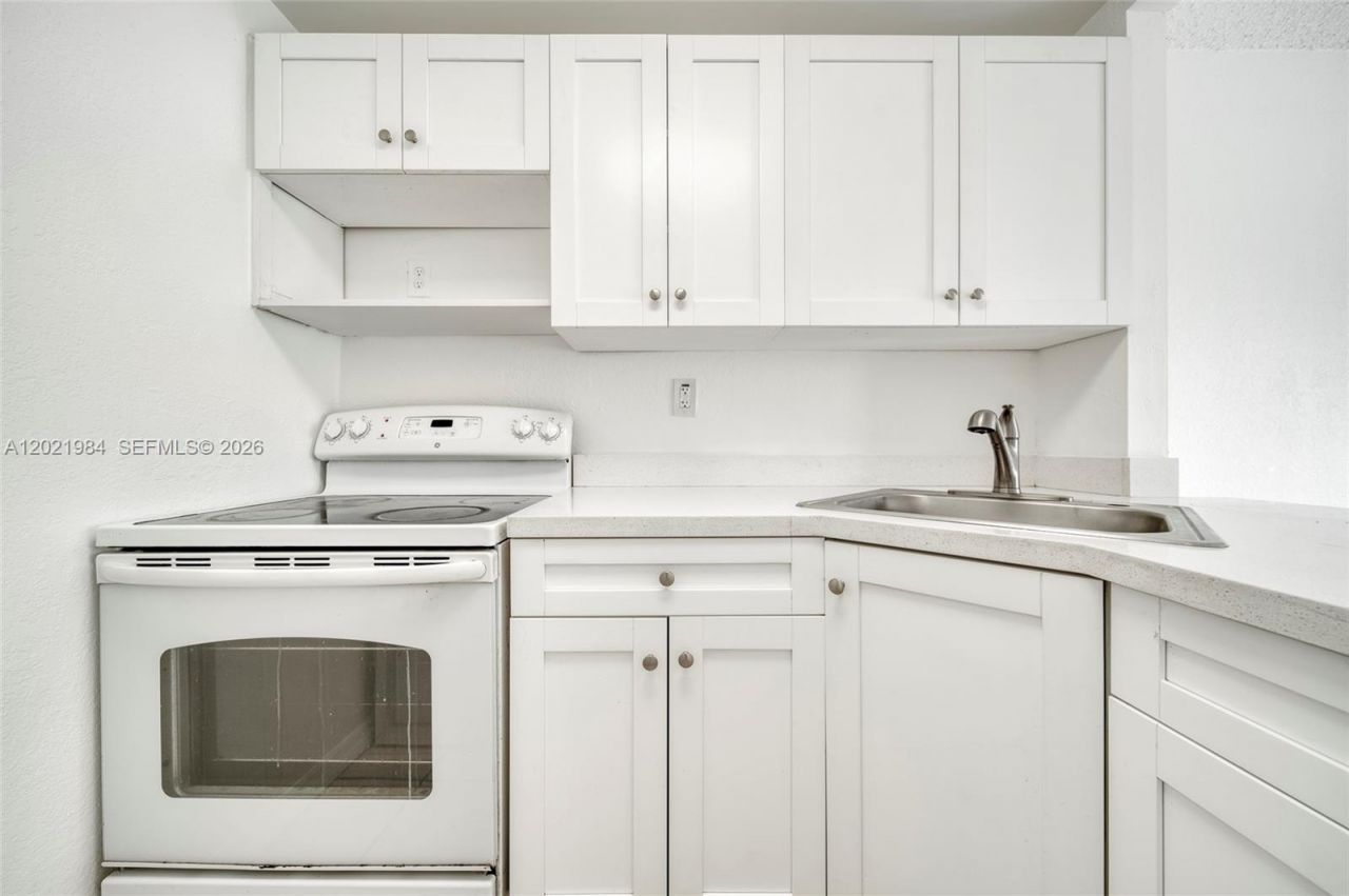 801 NW 47th Ave , Unit 515W, Miami, FL 33126 Photo