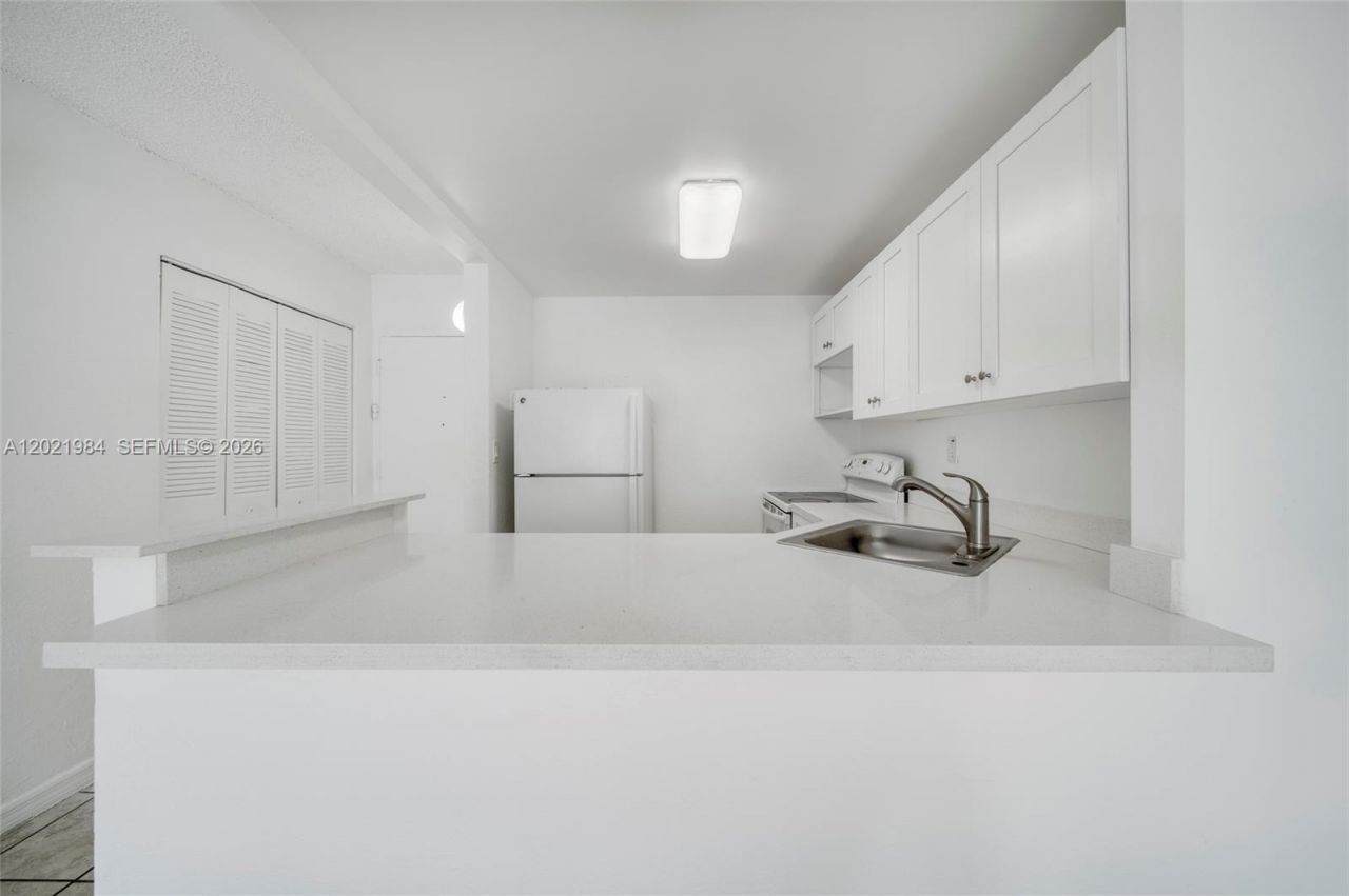 801 NW 47th Ave , Unit 515W, Miami, FL 33126 Photo