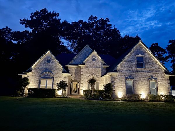 3015 BRAMBLEBUSH LN, Lakeland, TN 38002