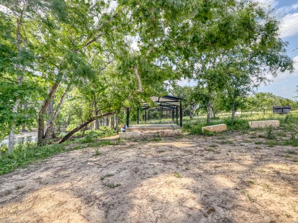 3154 LITTLE DRY FRIO RD, Rio Frio, TX 78879