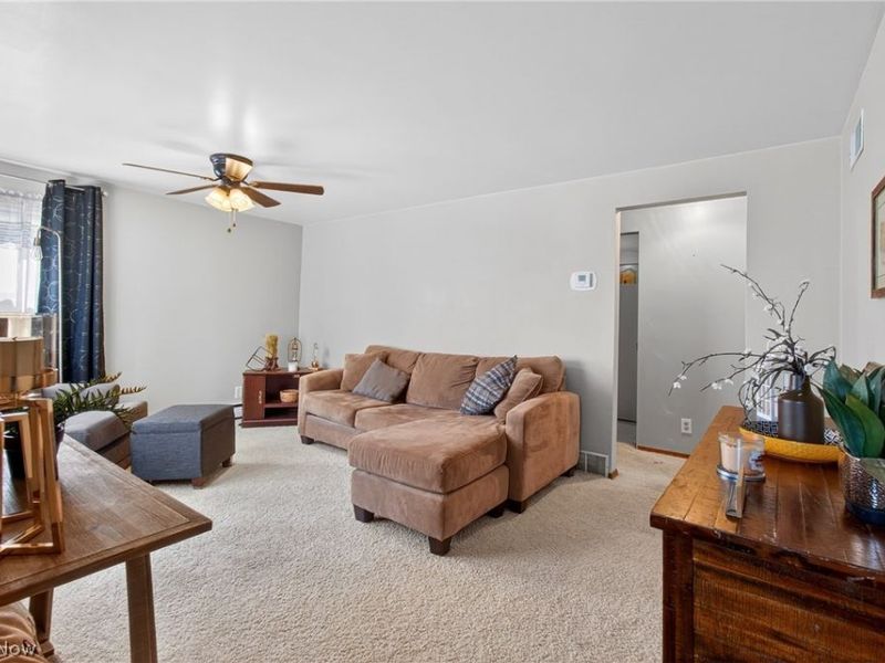 1208 39th Street NW, Canton, OH 44709 Photo 3