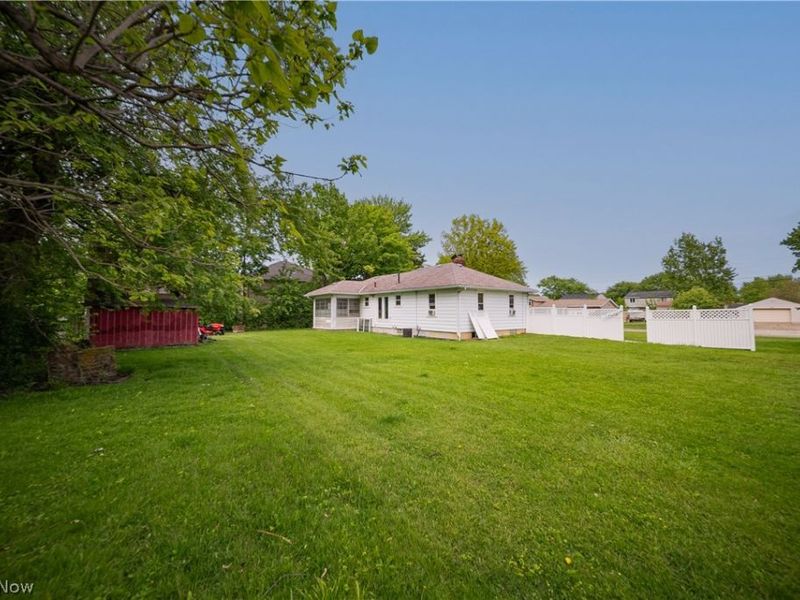 1528 Maryland Avenue, Lorain, OH 44052 Photo 5